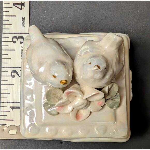 Vtg Lusterware Porcelain Trinket Box 3" Two Lovebirds Flowers Cottage Core MCM - Picture 8 of 12